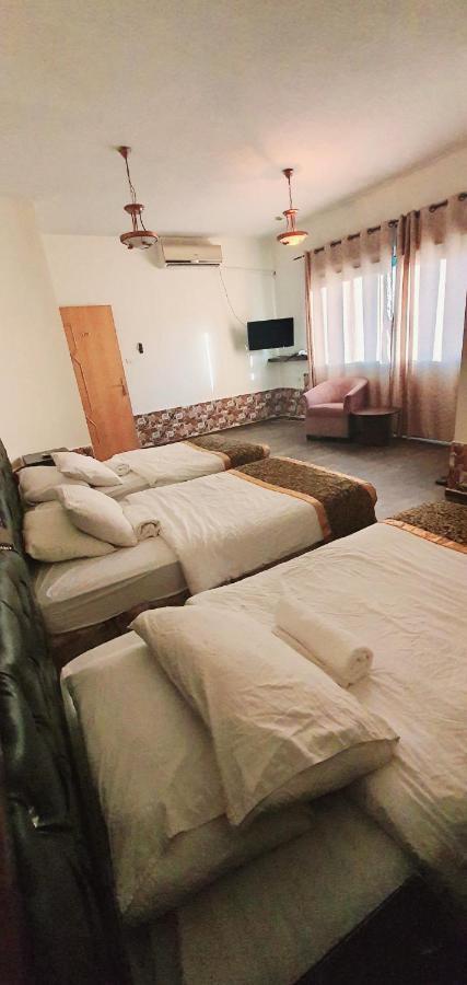 Crystal Hotel فندق كريستال Наблус Экстерьер фото