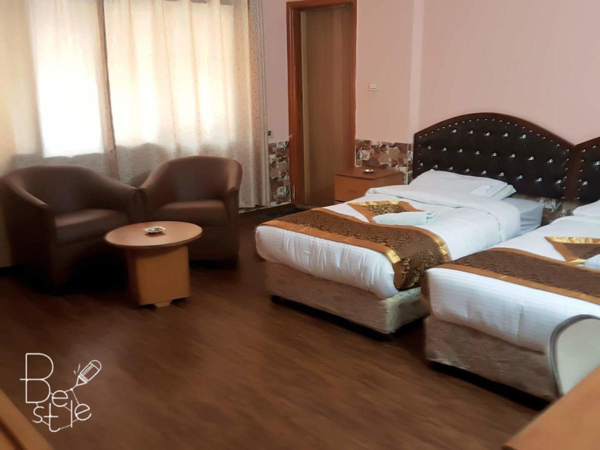 Crystal Hotel فندق كريستال Наблус Экстерьер фото